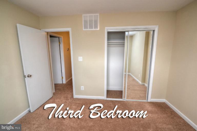 1302 Gransay Road Rosedale, MD 21237 - Photo 11 of 30