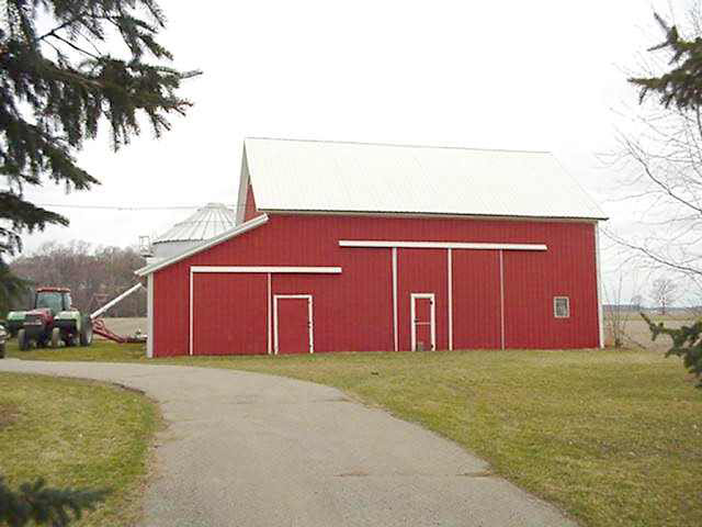 8581 Apple Road Bourbon, IN 46504 - Photo 2 of 9