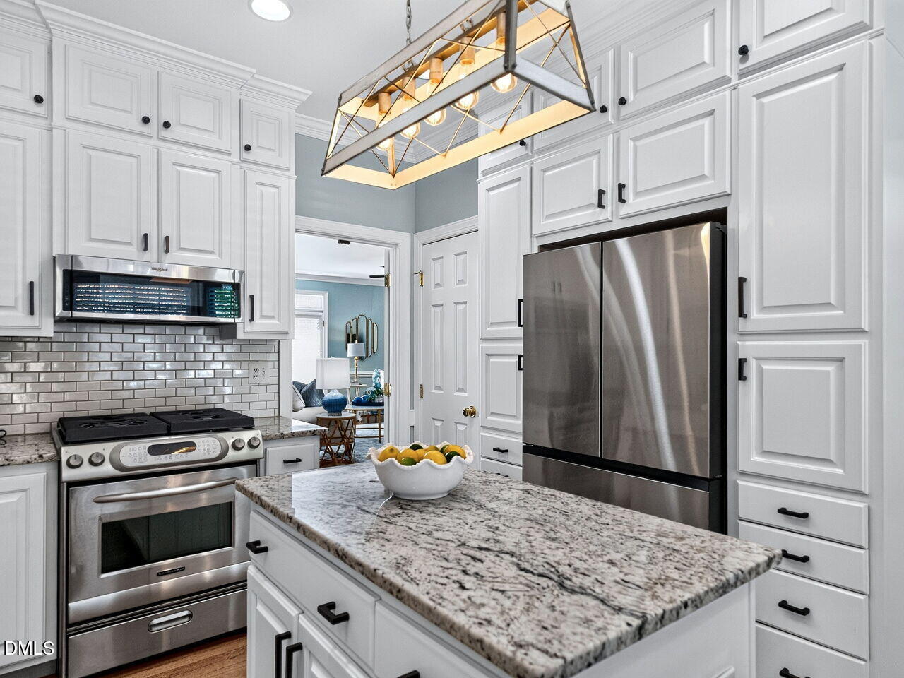 6012 Tenter Banks Square Raleigh, NC 27609 - Photo 8 of 30 017-1280x960-kitchen