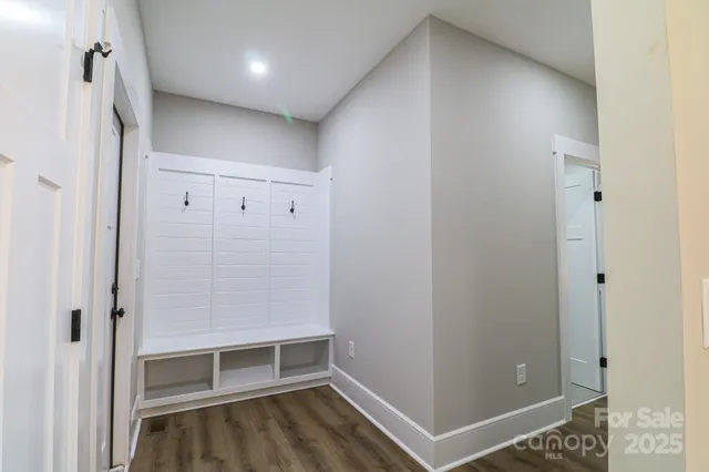 a view of walk in closet