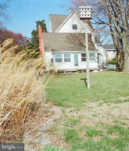 5818 Beach Road Rock Hall, MD 21661 - Photo 4 of 7 Exterior (Rear)