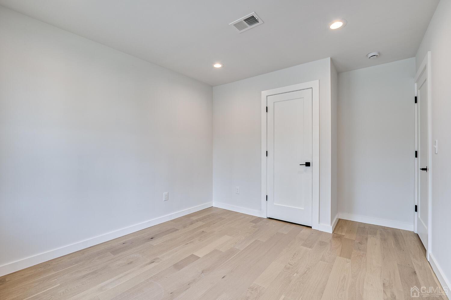 21 Brian Road Edison, NJ 08817 - Photo 37 of 47 a view of an empty room