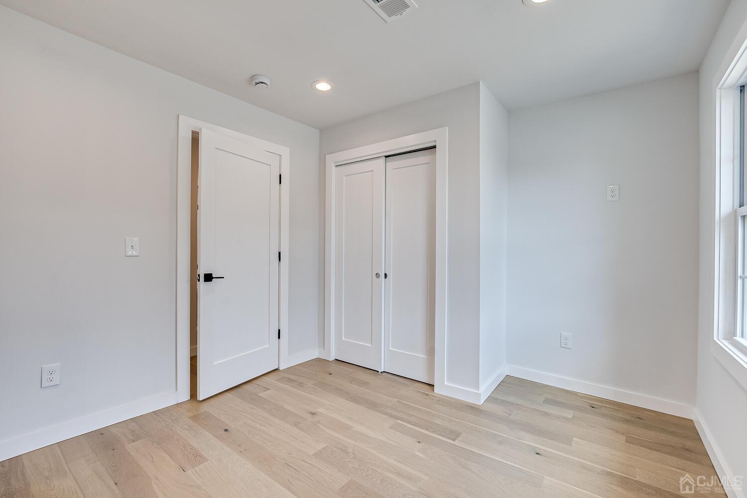 21 Brian Road Edison, NJ 08817 - Photo 40 of 47 a view of an empty room