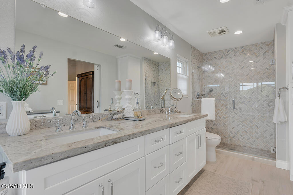 1894 Rambling Road Simi Valley, CA 93065 - Photo 21 of 63