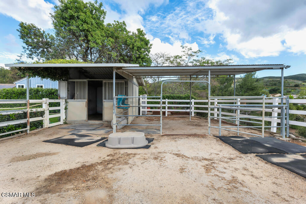 1894 Rambling Road Simi Valley, CA 93065 - Photo 39 of 63