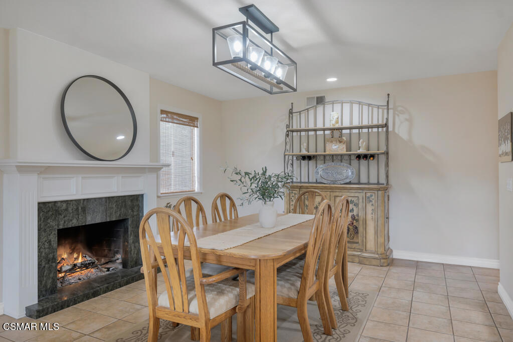 1894 Rambling Road Simi Valley, CA 93065 - Photo 9 of 63