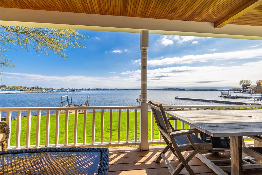 8233 South Shore Road Sodus Point, NY 14555 - Photo 4 of 40