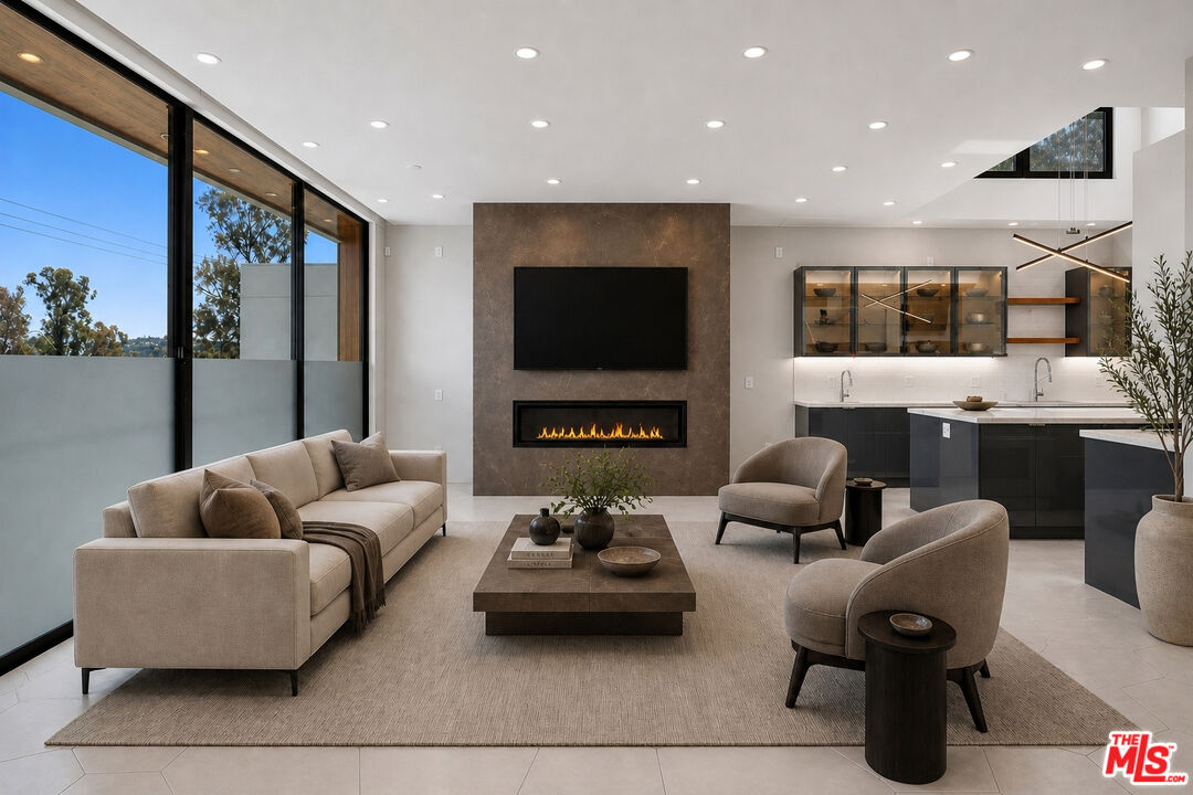 2412 Riverside Drive Los Angeles, CA 90039 - Photo 4 of 24