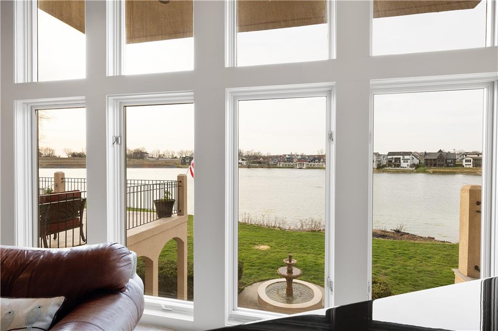 3116 Southwest Pergola View Lee's Summit, MO 64081 - Photo 17 of 99