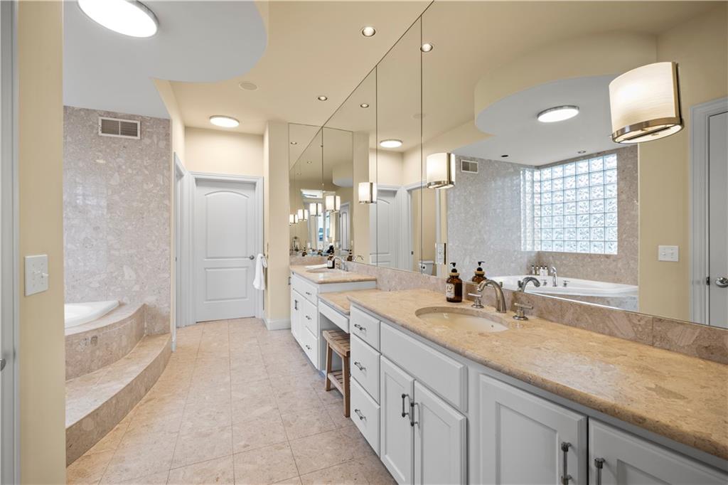 3116 Southwest Pergola View Lee's Summit, MO 64081 - Photo 53 of 99