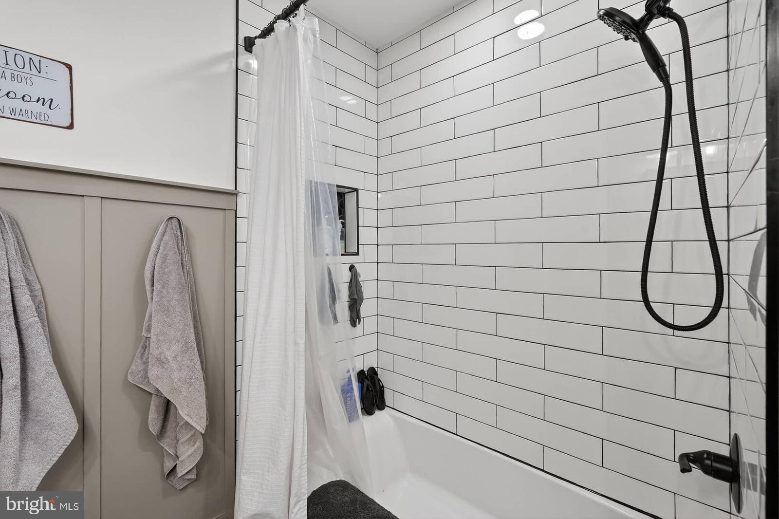 500 Finsbury Road Silver Spring, MD 20904 - Photo 30 of 54 a bathroom with a shower