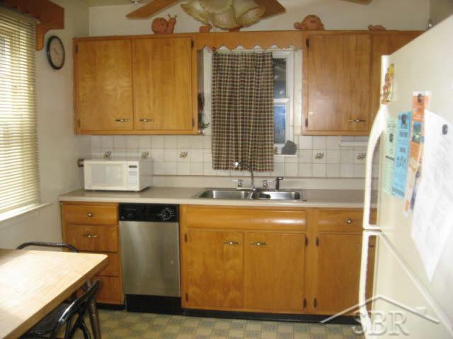 3545 Shattuck Road Saginaw, MI 48603 - Photo 2 of 2 20062053-3.JPG