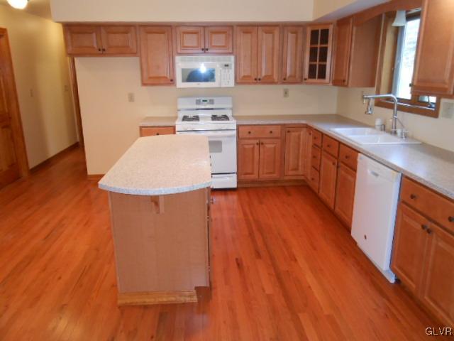 2407 Victoria Way Coplay, PA 18037 - Photo 4 of 21 Kitchen