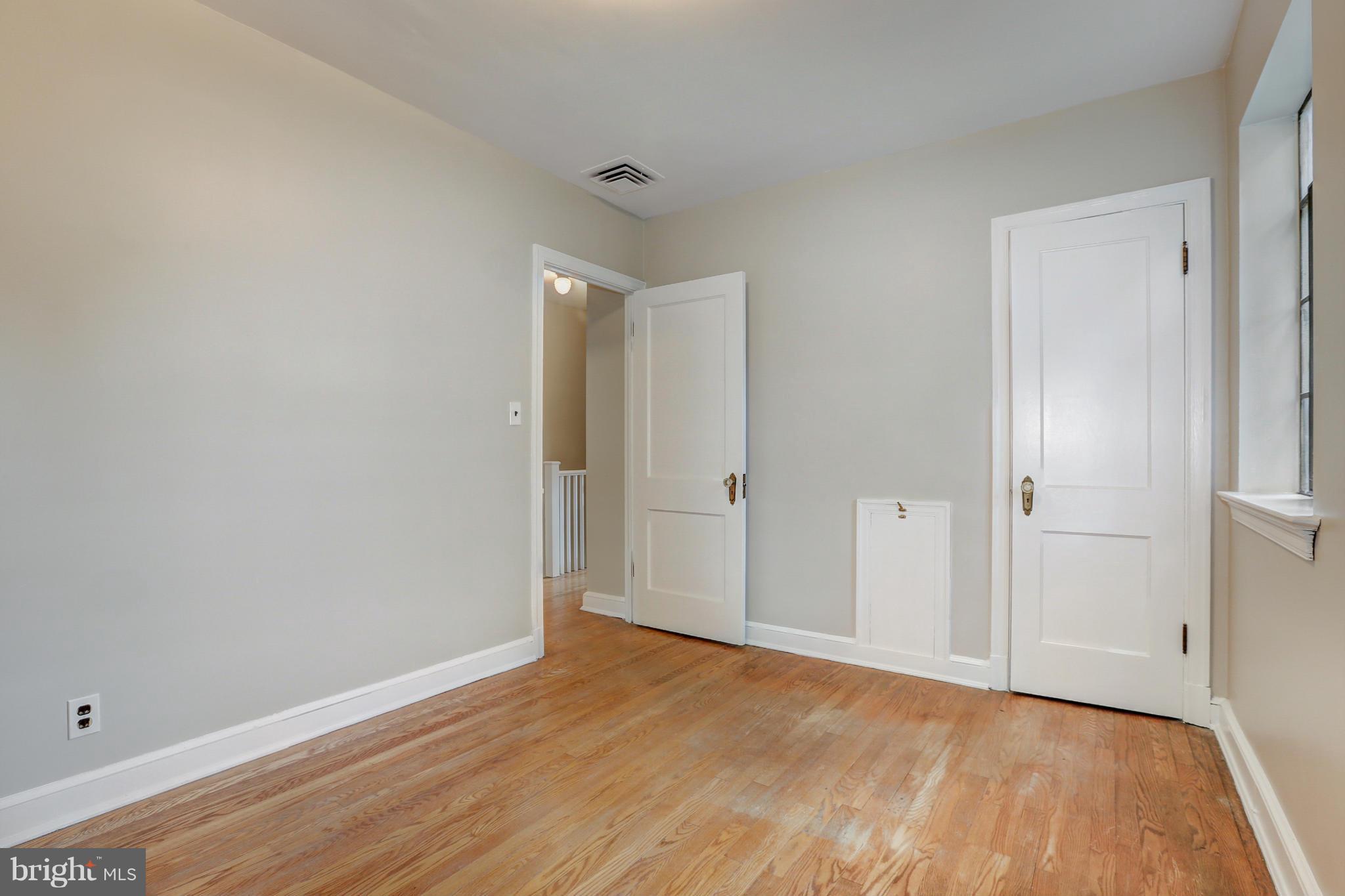 2131 Observatory Place Northwest Washington, DC 20007 - Photo 17 of 22 Bedroom
