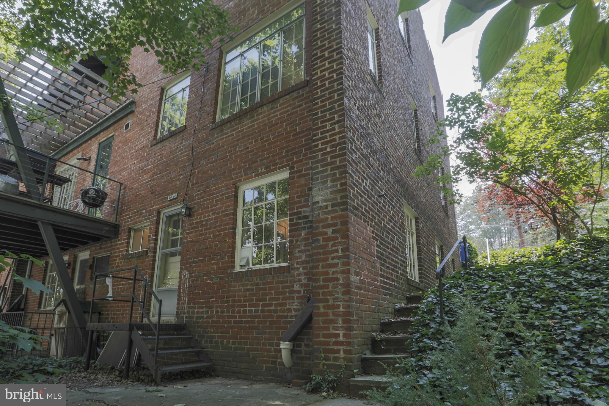 2131 Observatory Place Northwest Washington, DC 20007 - Photo 4 of 22 Exterior (Rear)