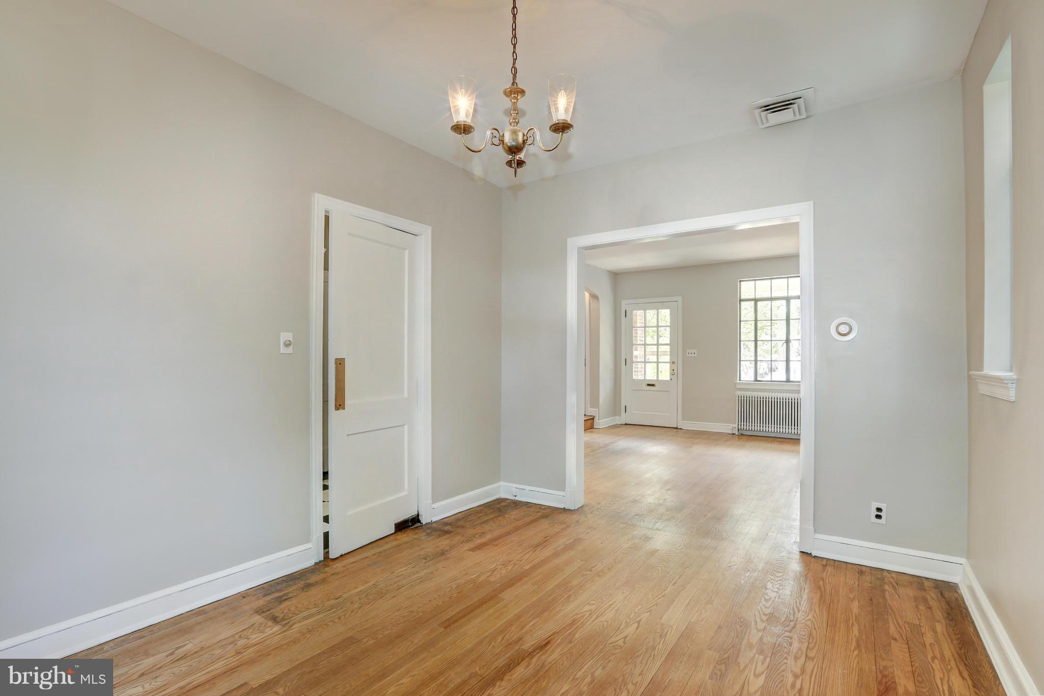 2131 Observatory Place Northwest Washington, DC 20007 - Photo 10 of 22 Dining Room