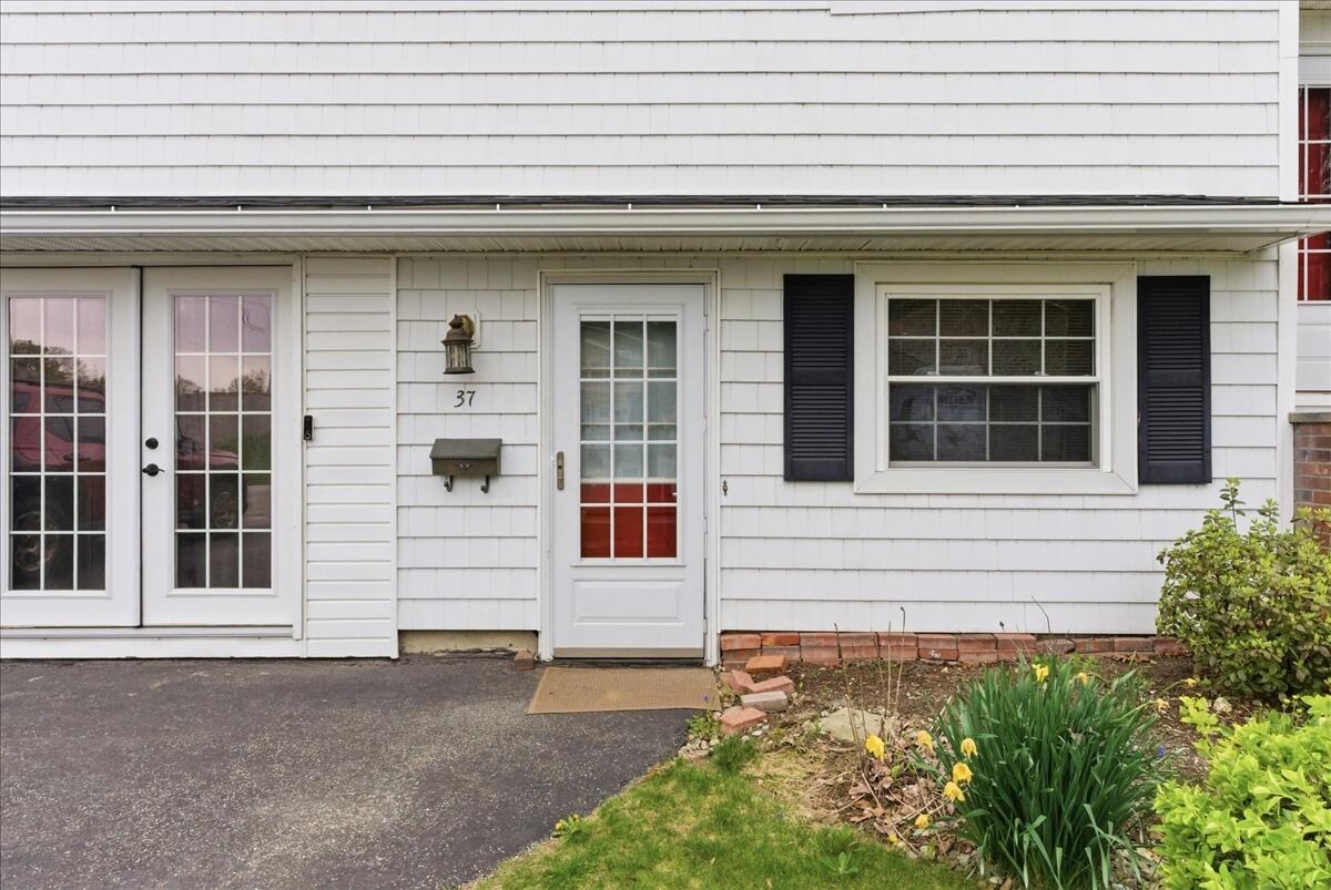 37 Stevens Street Lewiston, ME 04240 - Photo 2 of 50 11-DSC04952