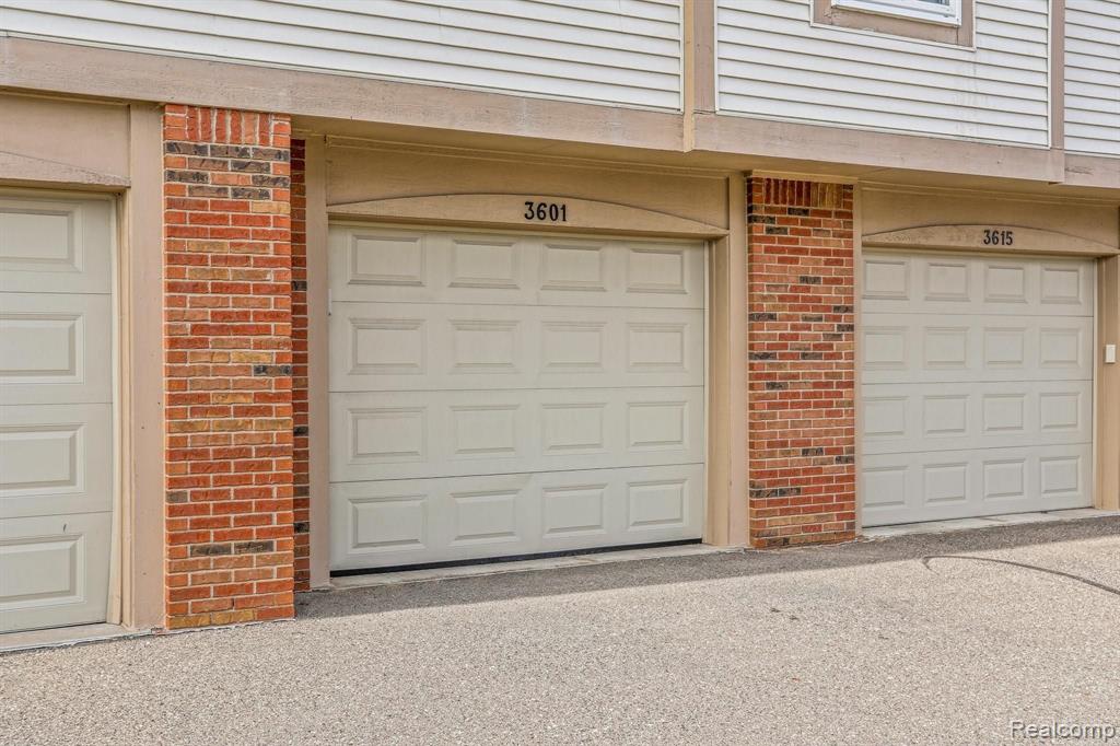 3601 Oakmonte Boulevard Rochester, MI 48306 - Photo 20 of 29