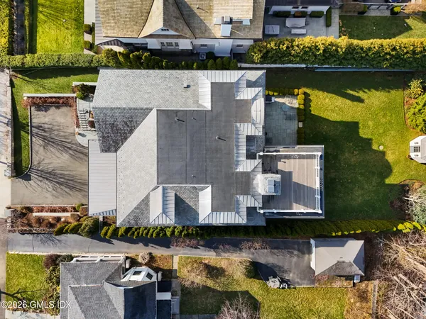 $7,750,000 | 52 Ridge Street, Greenwich, CT 06830