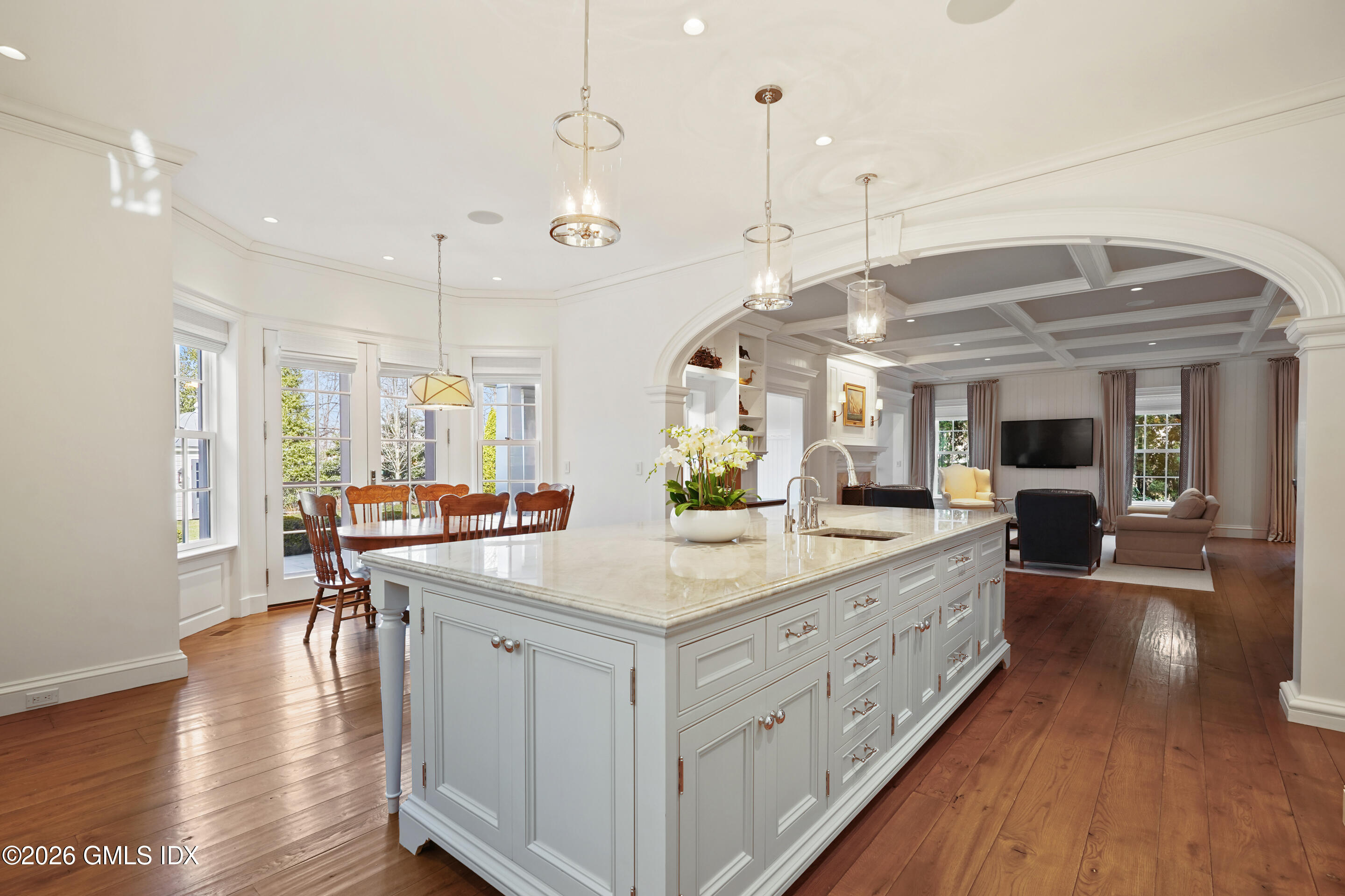 52 Ridge Street Greenwich, CT 06830 - Photo 10 of 49 DSC07515_1