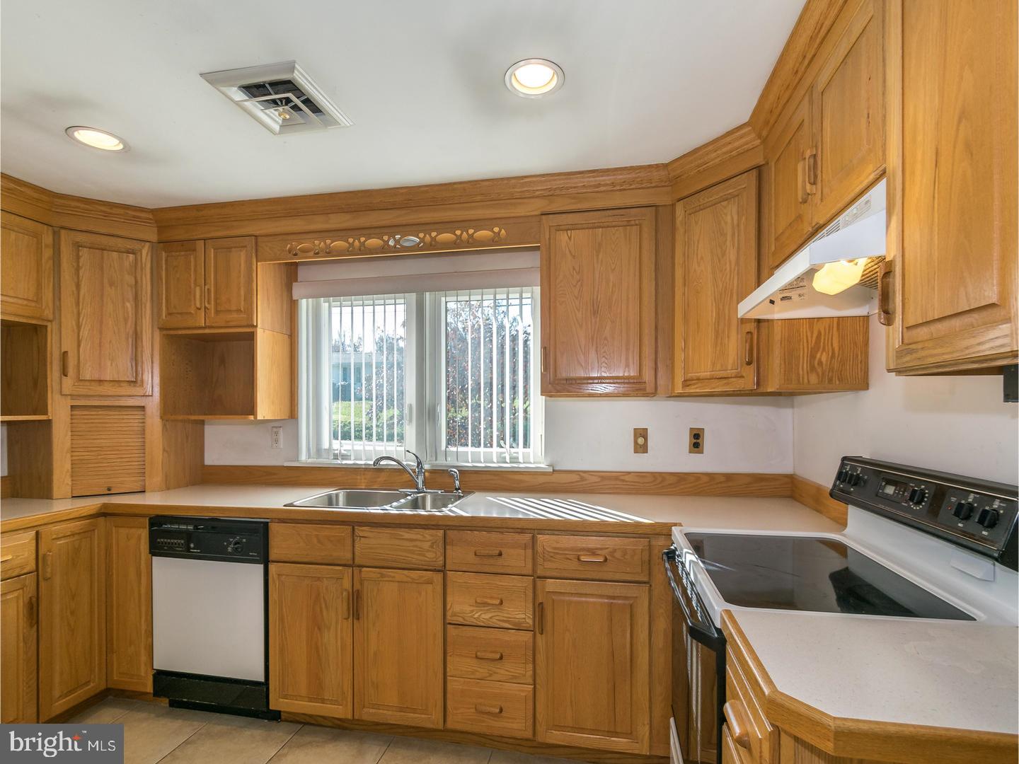 1721 Allentown Road Quakertown, PA 18951 - Photo 8 of 18 Kitchen