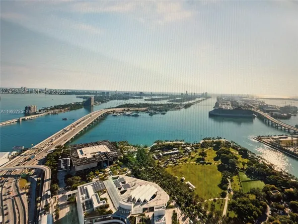 $6,550 | 1100 Biscayne Boulevard, Unit 4105, Miami, FL 33132