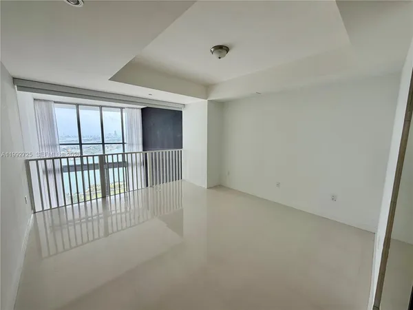 $6,550 | 1100 Biscayne Boulevard, Unit 4105, Miami, FL 33132