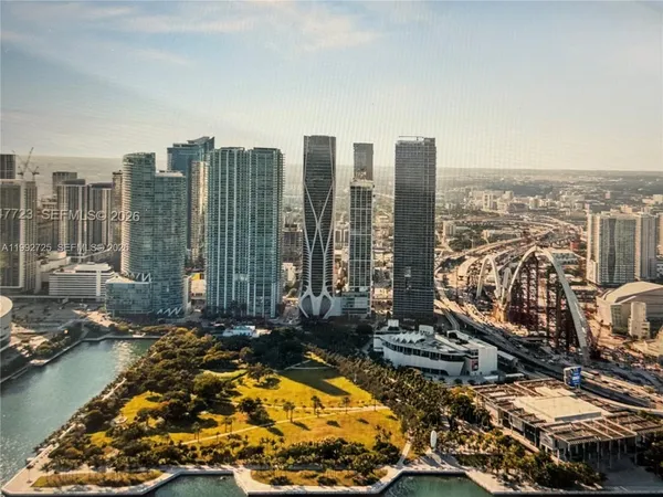 $6,550 | 1100 Biscayne Boulevard, Unit 4105, Miami, FL 33132