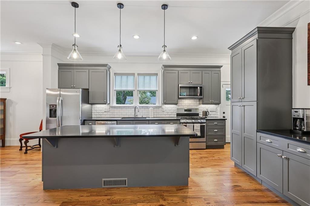 2875 Joyce Avenue Decatur, GA 30032 - Photo 16 of 55
