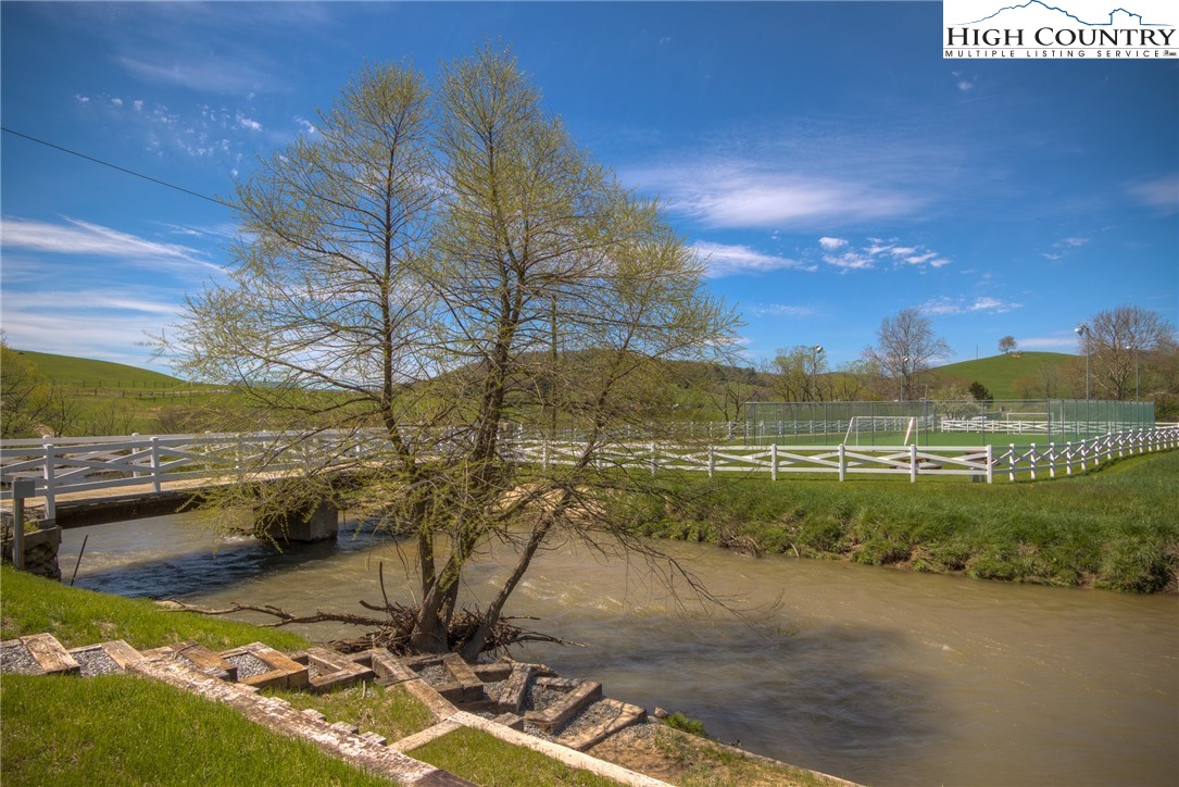 2388 Carsonville Road Independence, VA 24348 - Photo 48 of 50 a view of a basket ball ground