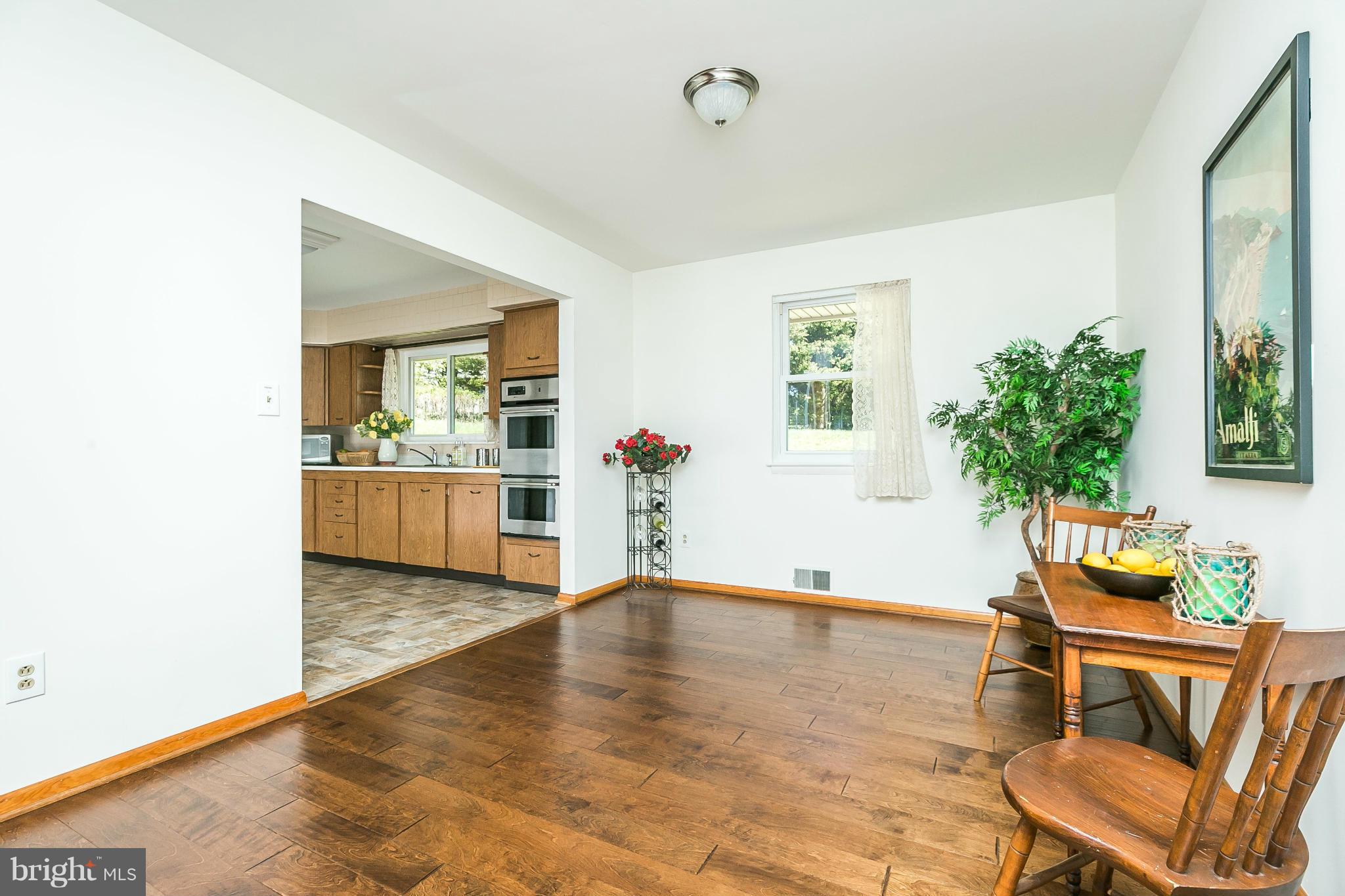 829 Hilltop Road Catonsville, MD 21228 - Photo 27 of 27 Spacious, open floor plan. Freshly painted 2016