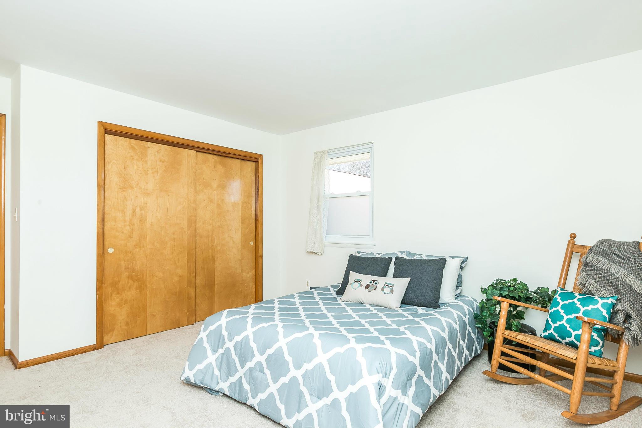 829 Hilltop Road Catonsville, MD 21228 - Photo 12 of 27 Neutral colors throughout home