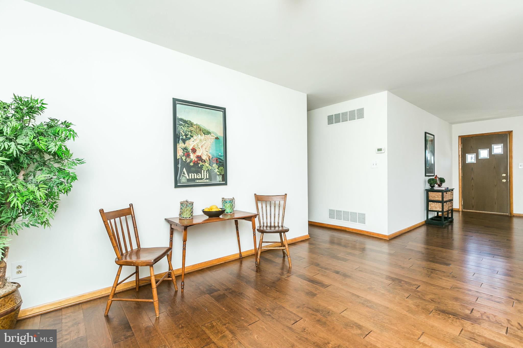 829 Hilltop Road Catonsville, MD 21228 - Photo 26 of 27 Spacious, open floor plan. Freshly painted 2016