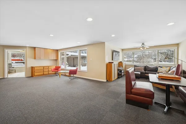 $499,000 | 214 North Elmhurst Road, Prospect Heights, IL 60070