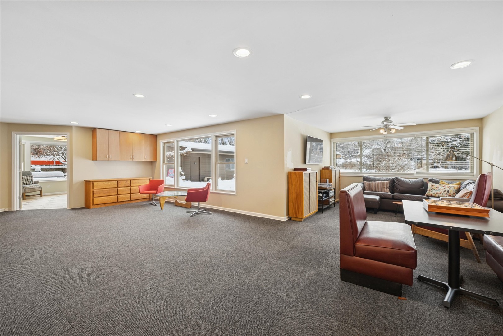 214 North Elmhurst Road Prospect Heights, IL 60070 - Photo 11 of 25