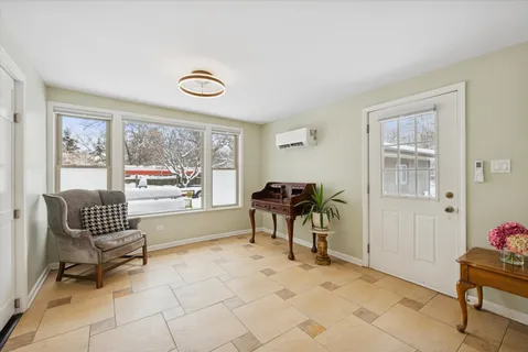 $559,000 | 214 North Elmhurst Road, Prospect Heights, IL 60070