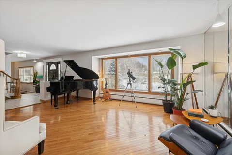 $559,000 | 214 North Elmhurst Road, Prospect Heights, IL 60070