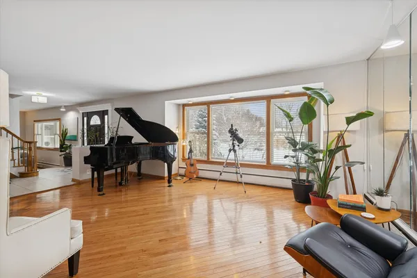 $499,000 | 214 North Elmhurst Road, Prospect Heights, IL 60070