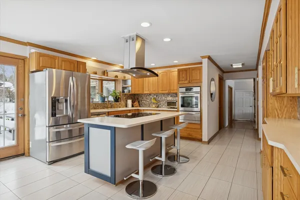 $499,000 | 214 North Elmhurst Road, Prospect Heights, IL 60070