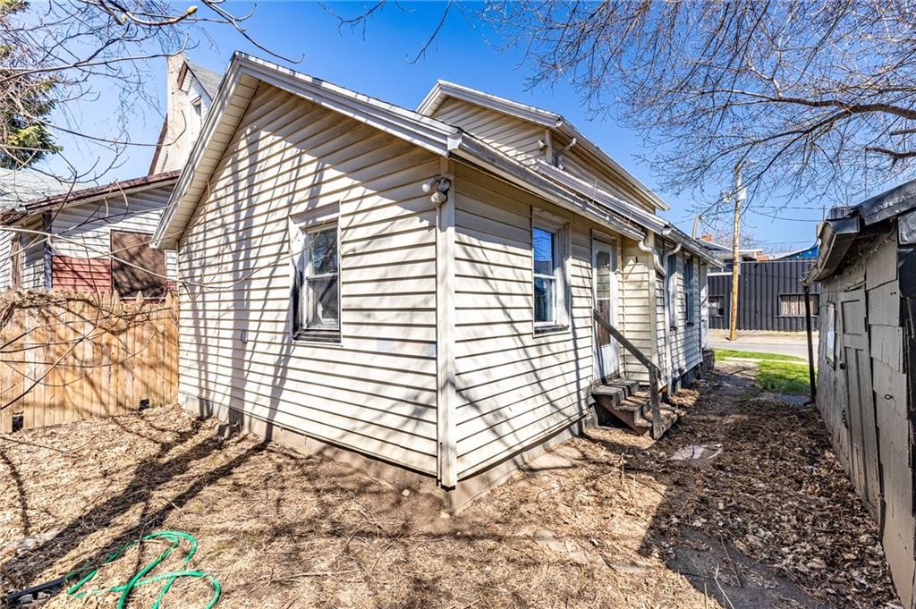223 Orchard Street Rochester, NY 14606 - Photo 5 of 30 Gallery Image 5