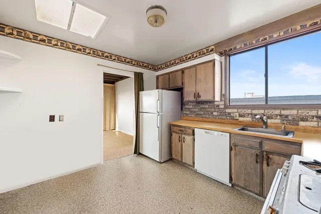 $1,150,000 | 64 Crestview Avenue, Daly City, CA 94015