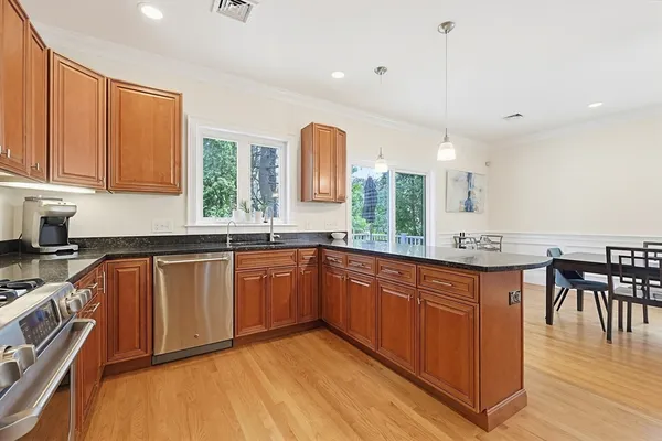 $1,439,900 | 98-100 Lexington Street, Unit 100, Newton, MA 02466