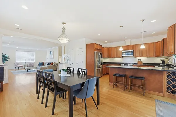 $1,439,900 | 98-100 Lexington Street, Unit 100, Newton, MA 02466