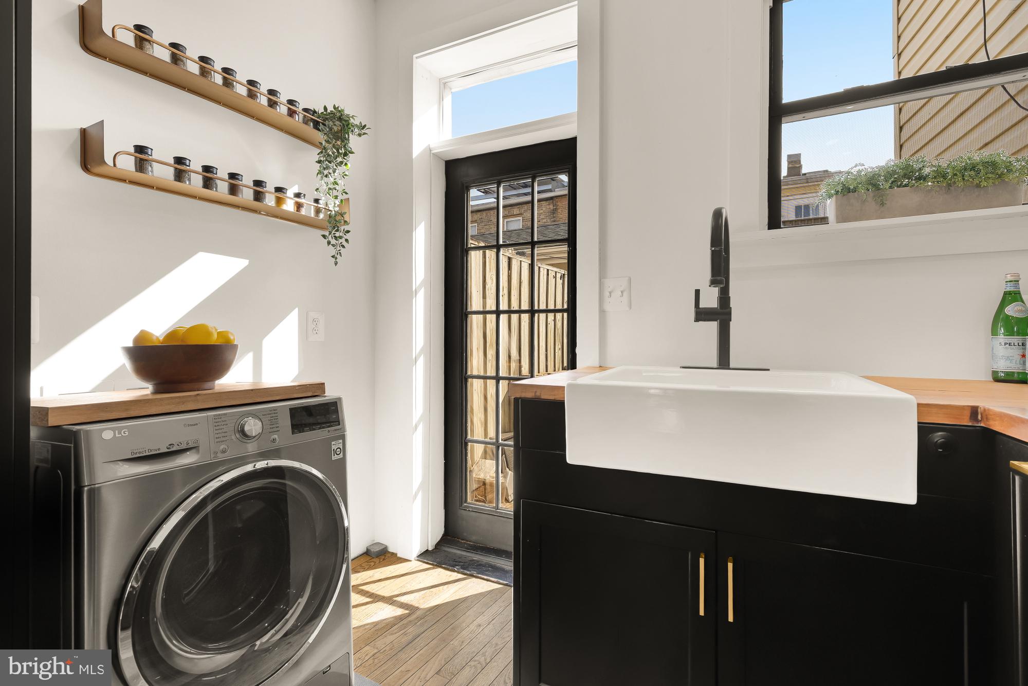 1237 Potomac Avenue Southeast Washington, DC 20003 - Photo 12 of 29