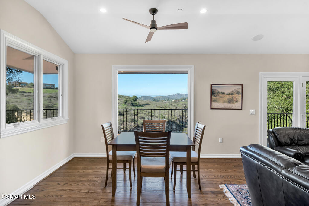 1153 Camino Dos Rios Thousand Oaks, CA 91360 - Photo 18 of 71 1153 Camino Dos Rios-HsHProd-29