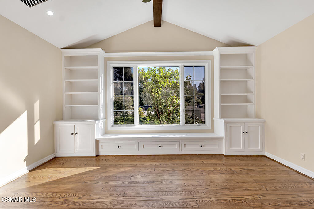 1153 Camino Dos Rios Thousand Oaks, CA 91360 - Photo 36 of 71 a view of a window in an empty room