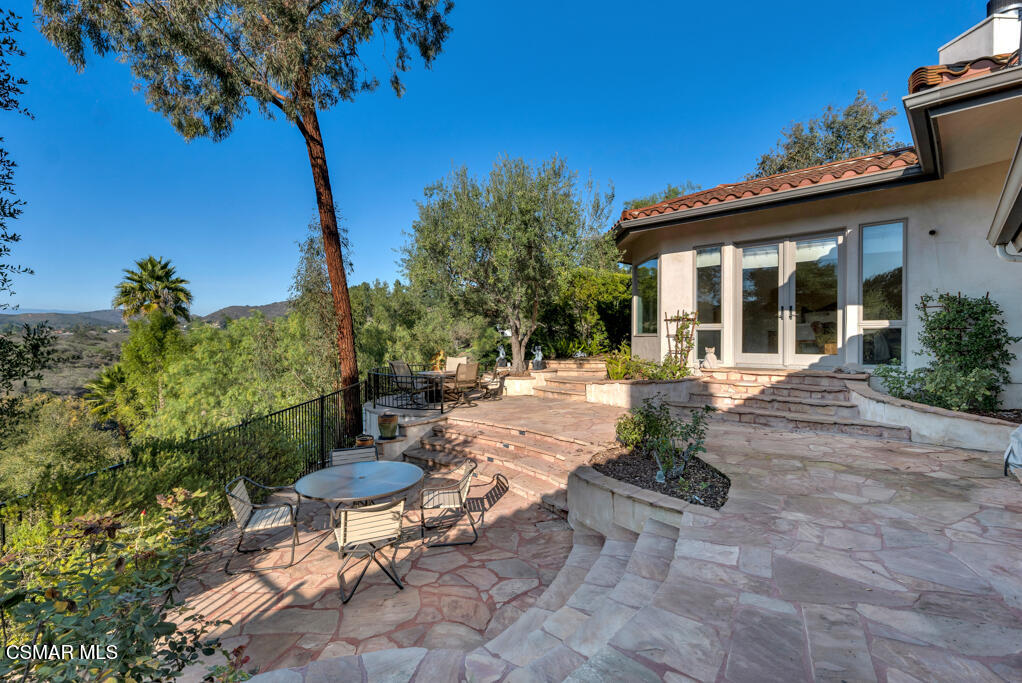 1153 Camino Dos Rios Thousand Oaks, CA 91360 - Photo 54 of 71 1153 Camino Dos Rios-HsHProd-74