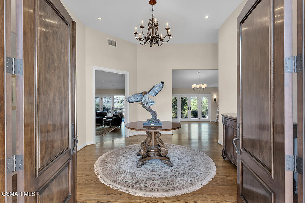 1153 Camino Dos Rios Thousand Oaks, CA 91360 - Photo 7 of 71 1153 Camino Dos Rios-HsHProd-20