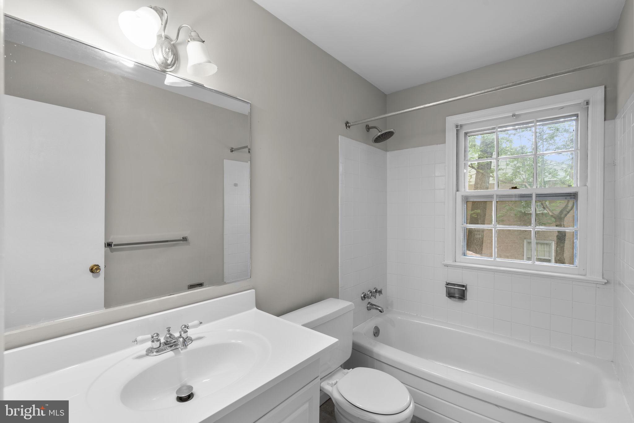 1585 Kimblewick Road Potomac, MD 20854 - Photo 42 of 60