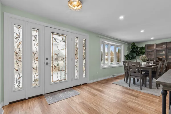 $445,000 | 3225 North Abendroth Street, Appleton, WI 54914